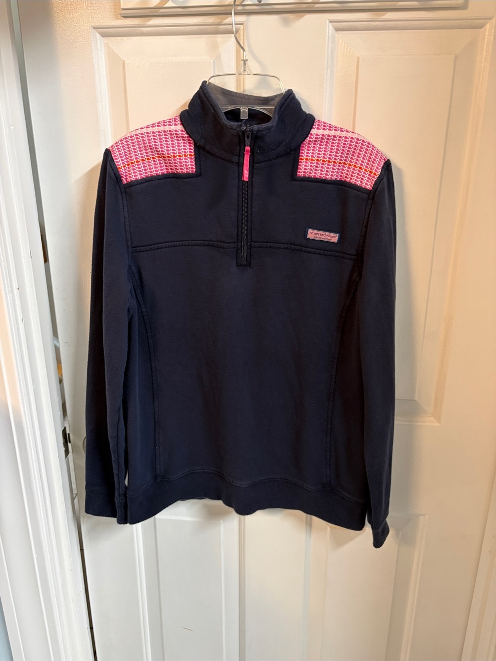 Vineyard vines shep shirt Navy Quarter-Zip Pullover with Pink Shoulder Accents s